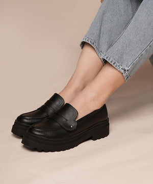 Black Versatile Loafers
